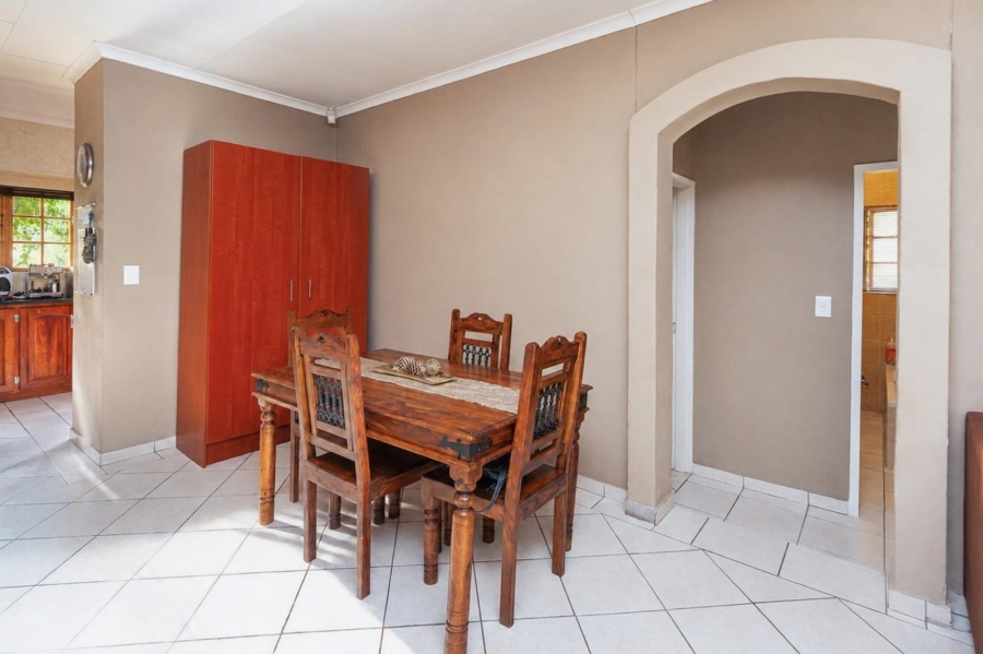 4 Bedroom Property for Sale in Safari Gardens North West